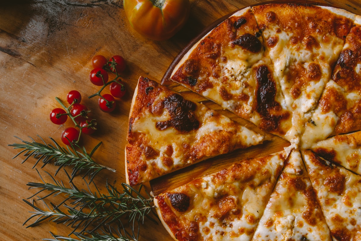 Pizza y picadas